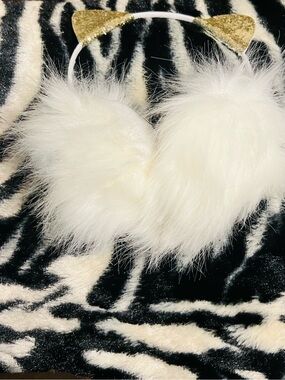 Lauren Conrad unique Gold & White Earmuffs